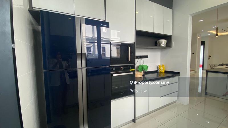 Semi-Detached House for Sale in Semenyih, Selangor by Polly Lew - iProperty.com.my