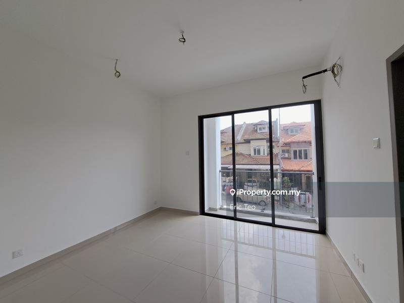 3-storey Terraced House for Sale in Taman Salak Selatan, Salak South by Eric Teo - iProperty.com.my