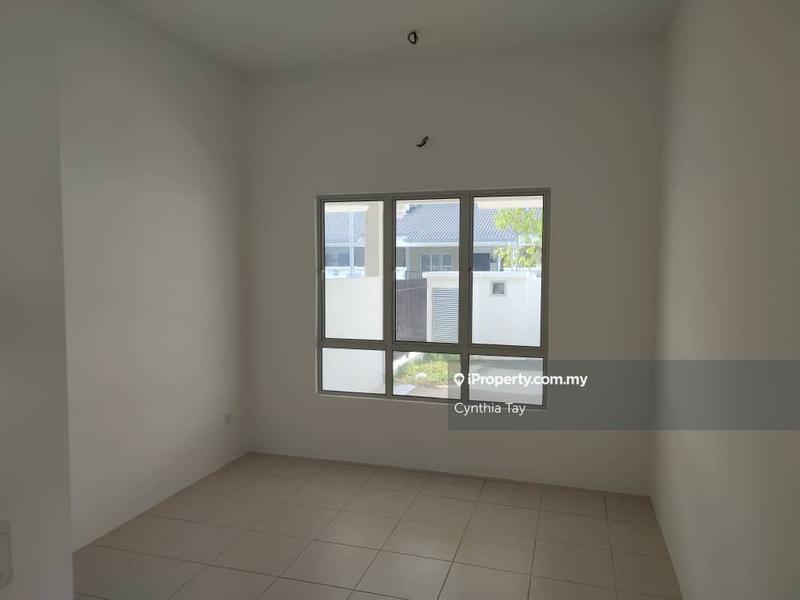 1-storey Terraced House for Sale in Iringan Bayu, Seremban by Cynthia Tay - iProperty.com.my