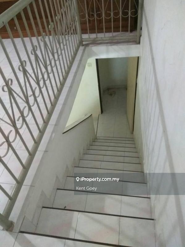 1.5-storey Terraced House for Sale in Taman Sri Melati, Selayang by Kent Goey - iProperty.com.my