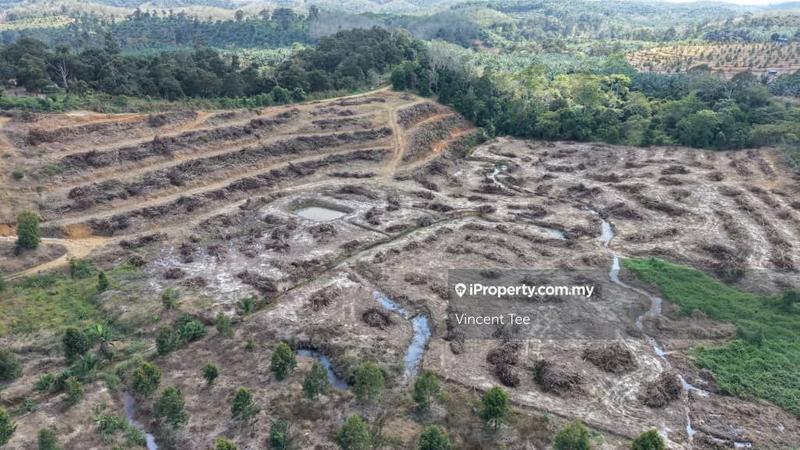 For Sale - 6.23 Acres Freehold Land with Stream Jerkoh Benta Penjom Kuala Lipis