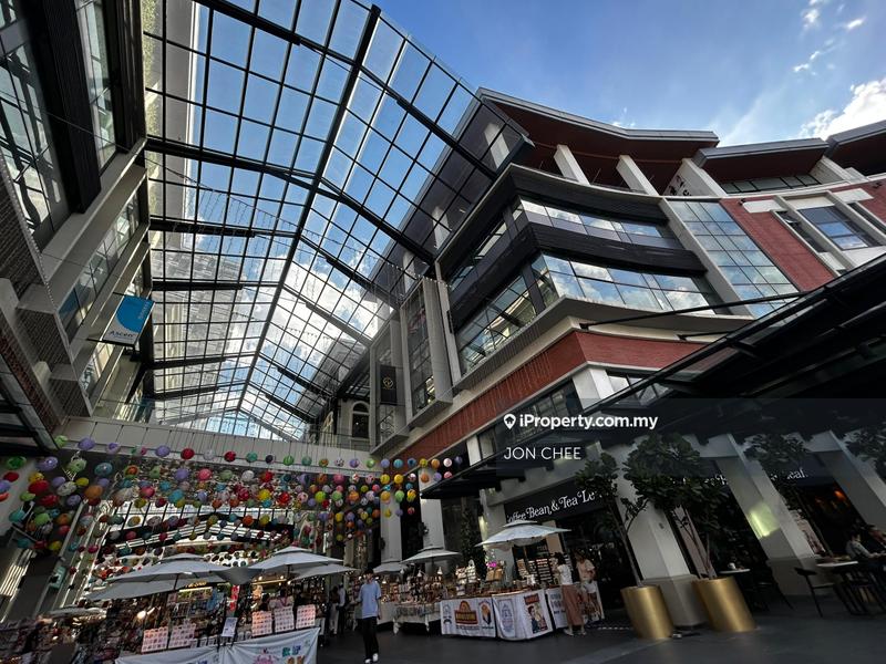 For Rent - Plaza Arkadia