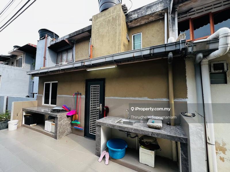 Rumah Berangkai 2 Tingkat untuk Dijual di Batu Caves, Kuala Lumpur oleh Thiruchelvi Supramaniam - iProperty.com.my