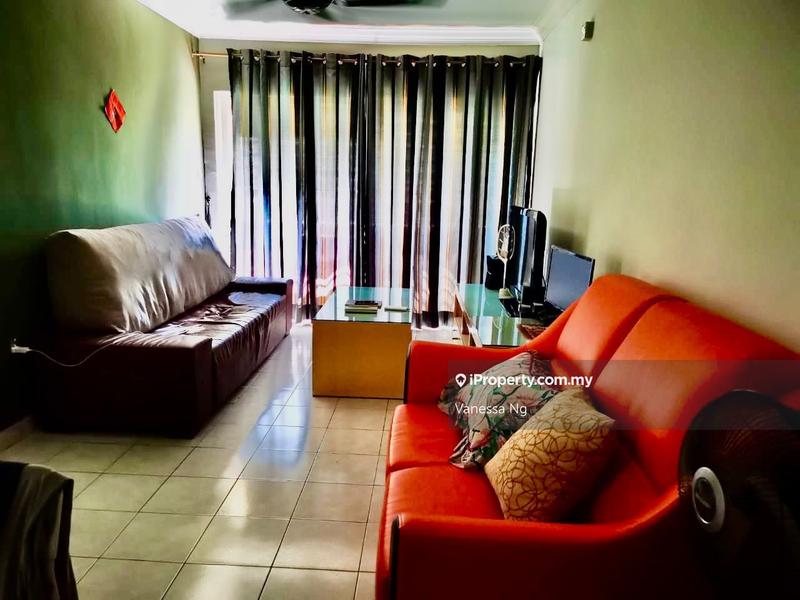 For Sale - Flora Damansara Apartment