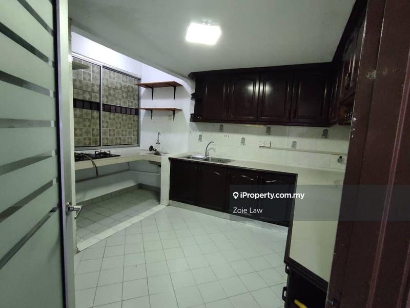 Kondominium untuk Disewa di Pantai Panorama Condominiums oleh Zoie Law - iProperty.com.my