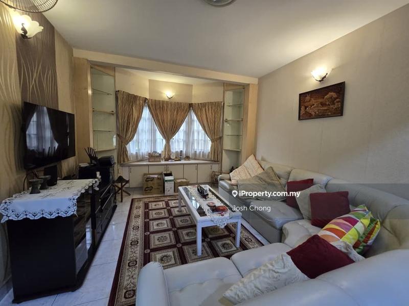 Bungalow House for Sale in Seksyen 11, Petaling Jaya by Josh Chong - iProperty.com.my