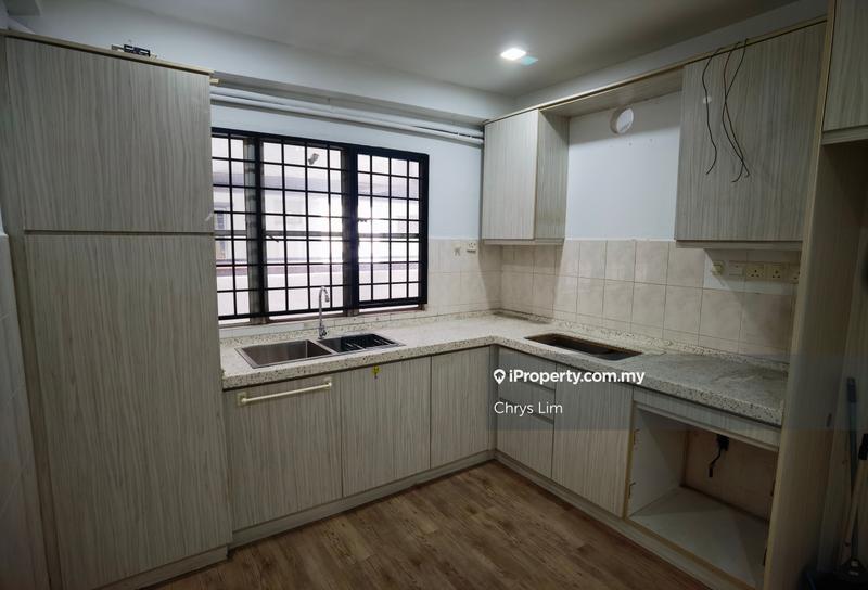 For Sale - Endah Ria