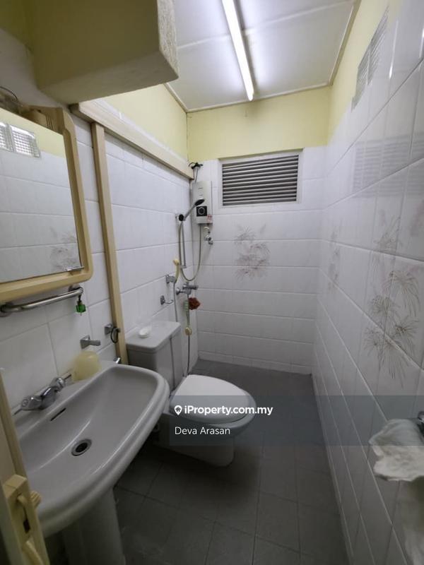 Banglo untuk Dijual di SS 3, Taman Universiti, Petaling Jaya oleh Deva Arasan - iProperty.com.my