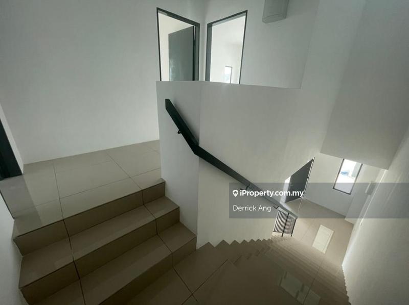 Semi-Detached House for Sale in Taman Scientex Rawang, Rawang by Derrick Ang - iProperty.com.my