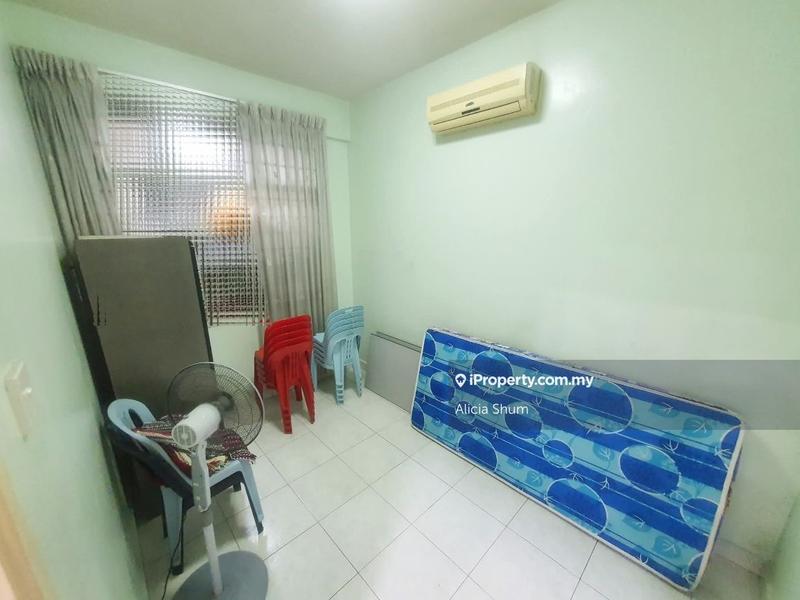 Rumah Teres untuk Dijual di Taman Bukit Jaya, Ulu Tiram oleh Alicia Shum - iProperty.com.my