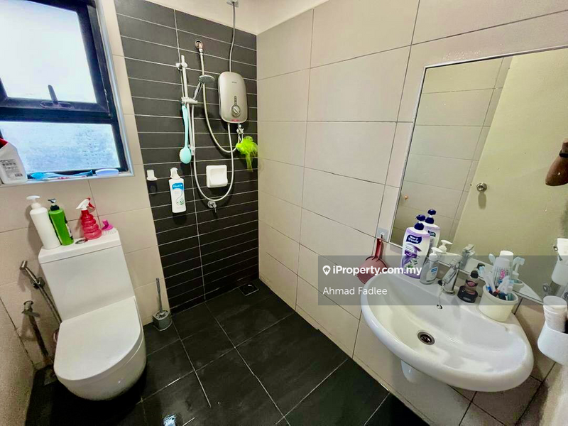 Condominium for Sale in Lake Vista Residence (Tasik Vista Residen) by Ahmad Fadlee - iProperty.com.my