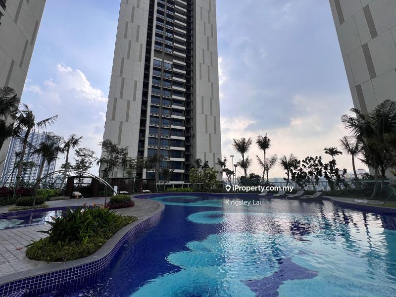 For Sale - Baron Residence @ Lake City