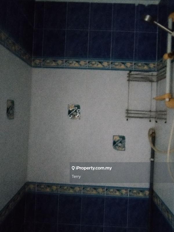 Rumah Berangkai 2 Tingkat untuk Dijual di Taman Subang Mewah, Subang Jaya oleh Terry - iProperty.com.my