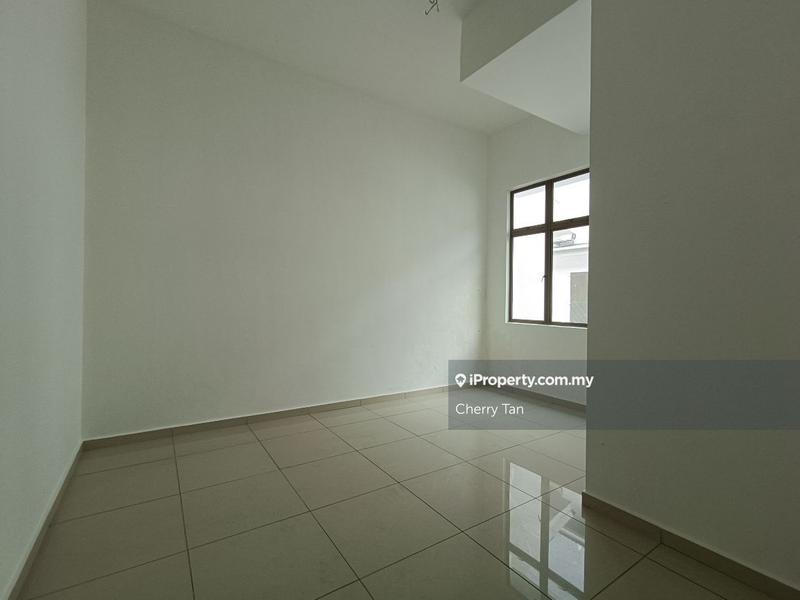 Rumah Berangkai 2 Tingkat untuk Dijual di 24x75 Big 2 Storey Taman Saujana Tehel Bukit Katil, Bukit Katil oleh Cherry Tan - iProperty.com.my