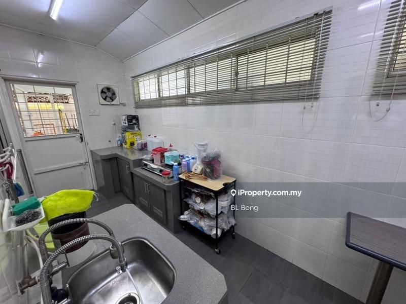Semi-Detached House for Sale in Taman Seaview, Ujong Pasir by BL Bong - iProperty.com.my