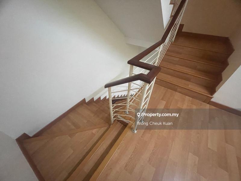 Rumah Berangkai 3 Tingkat untuk Dijual di btgfx, Batu Caves oleh Wong Cheuk Kuan - iProperty.com.my