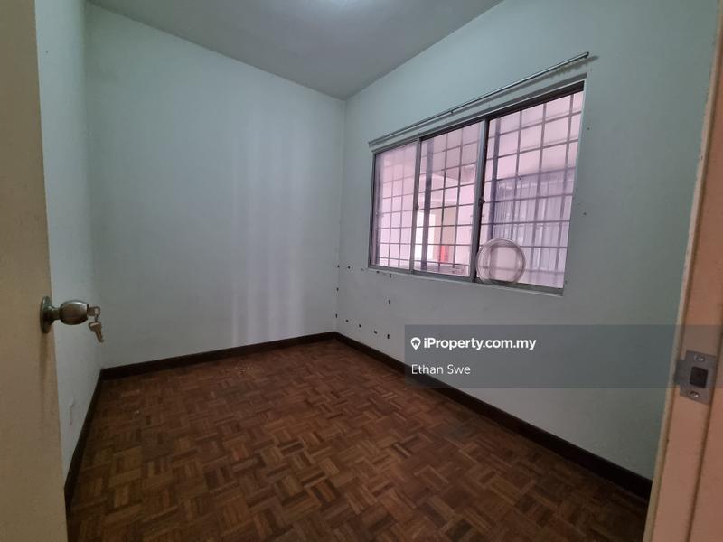 Apartment for Sale in Desa View Towers by Ethan Swe - iProperty.com.my