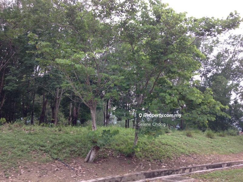 Banglo Tanah untuk Dijual di College Heights Garden Resort, Setul oleh Selene Chong - iProperty.com.my