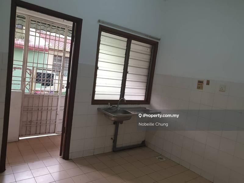 Rumah Teres 2-Tingkat untuk Dijual di Putra Heights, Subang Jaya oleh Nobeille Chung - iProperty.com.my