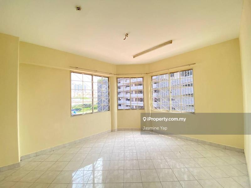 For Sale - Kelana D'Putera