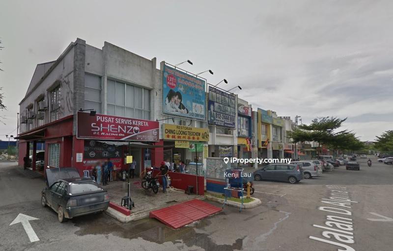 For Sale - Puchong 2 Storey Shoplot @ D'Alpinia, Puchong South facing Main Road