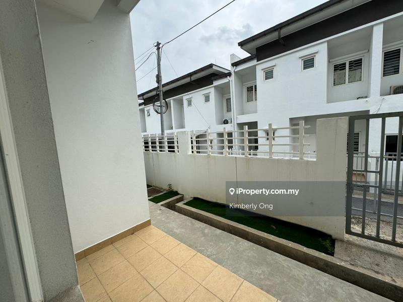 Rumah Berangkai 2 Tingkat untuk Dijual di Nilai Impian, Nilai oleh Kimberly Ong - iProperty.com.my