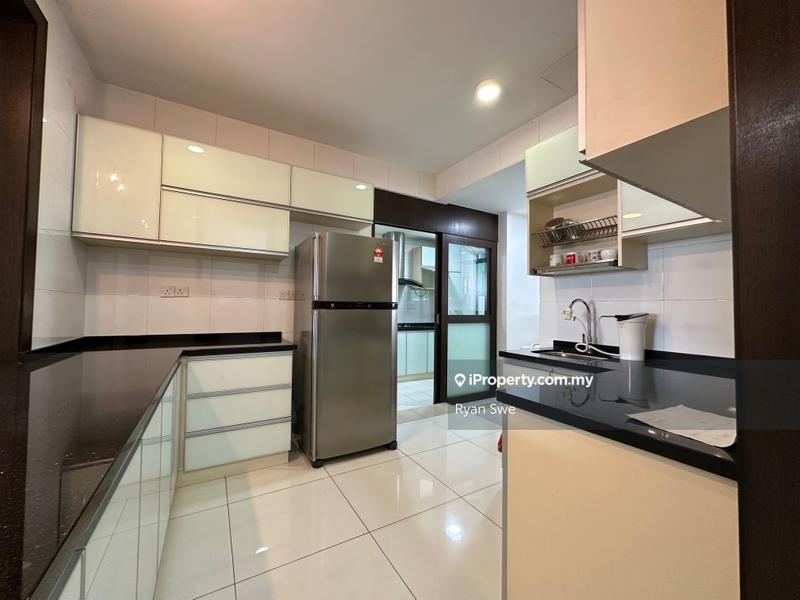 Condominium for Sale in Papillon Desahill Condominium by Ryan Swe - iProperty.com.my