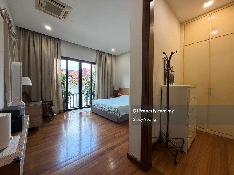 Bungalow House for Sale in Bukit Gita Bayu, Seri Kembangan by Stacy Young - iProperty.com.my