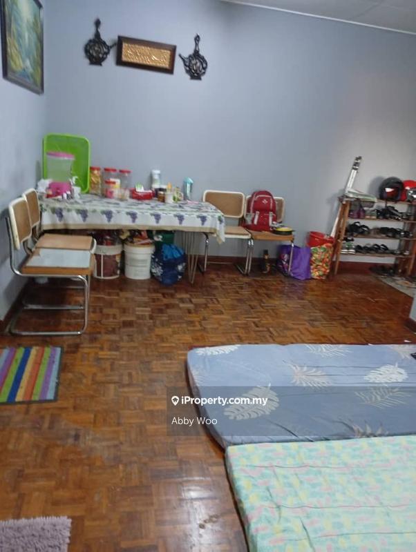 For Sale - Flat PKNS Seksyen 8