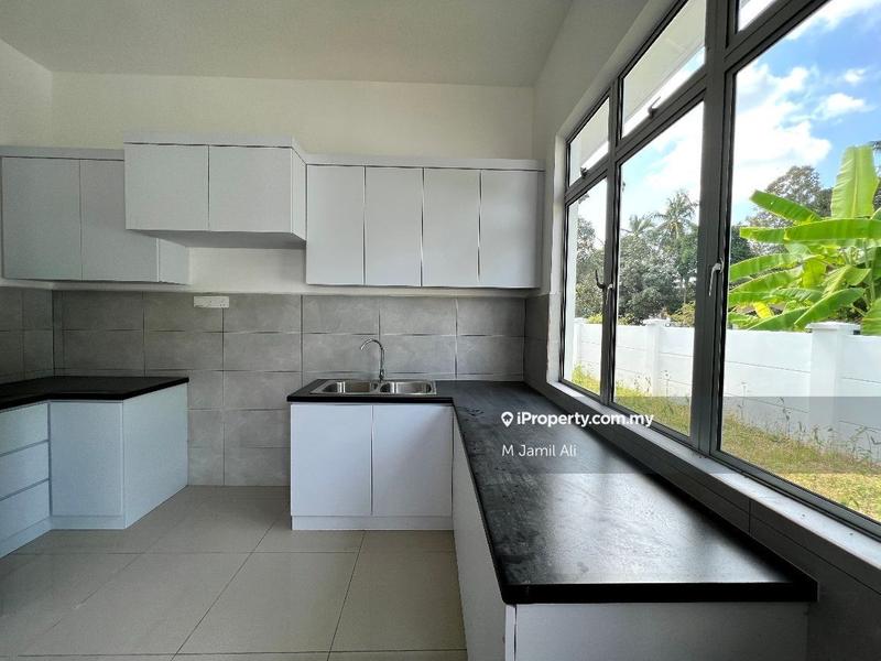 Bungalow House for Sale in Kampung Peserai, Batu Pahat by M Jamil Ali - iProperty.com.my
