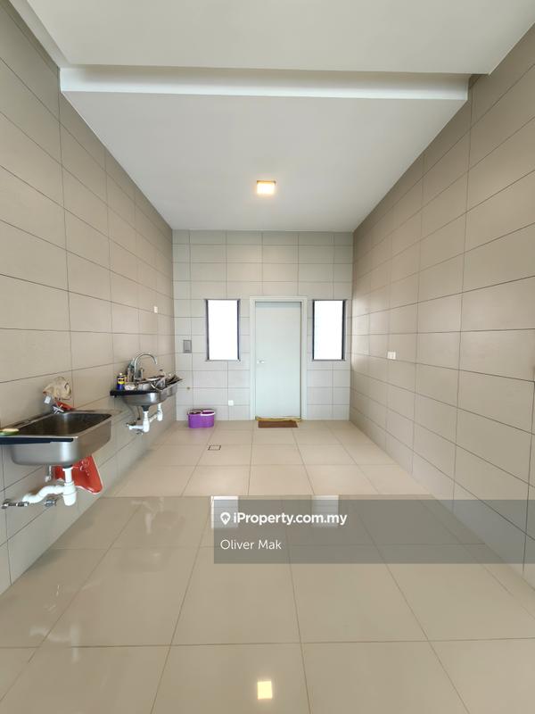 Kondominium untuk Dijual di KM1 East oleh Oliver Mak - iProperty.com.my