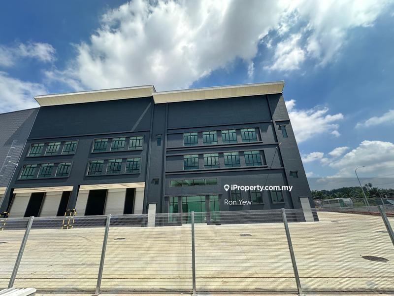 Semi-D Factory for Sale in Berjaya Industrial Park, Jalan Bukit Kemuning, Shah Alam by Ron Yew - iProperty.com.my