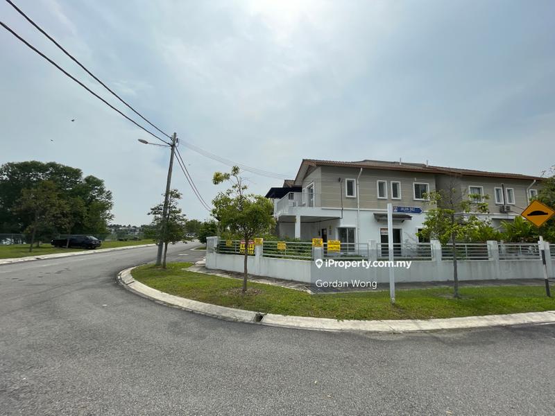 Rumah Berkembar untuk Dijual di Taman Desiran Bayu, Puchong oleh Gordan Wong - iProperty.com.my