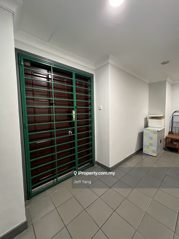 Kondominium untuk Dijual di The Straits View Condominium oleh Jeff Yang - iProperty.com.my