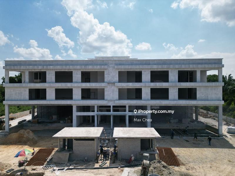 Semi-D Factory untuk Dijual di Banting, Selangor oleh Max Chea - iProperty.com.my