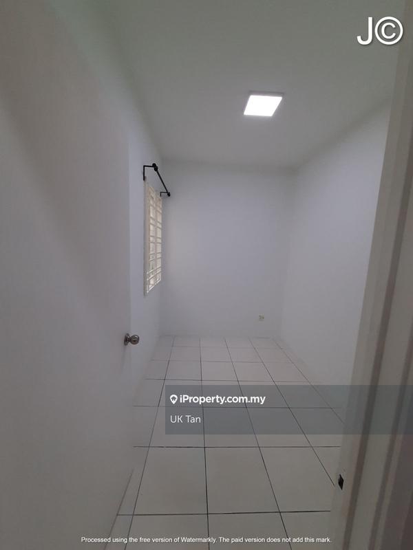 Townhouse for Sale in Bandar Saujana Putra, Tanjong Duabelas by UK Tan - iProperty.com.my