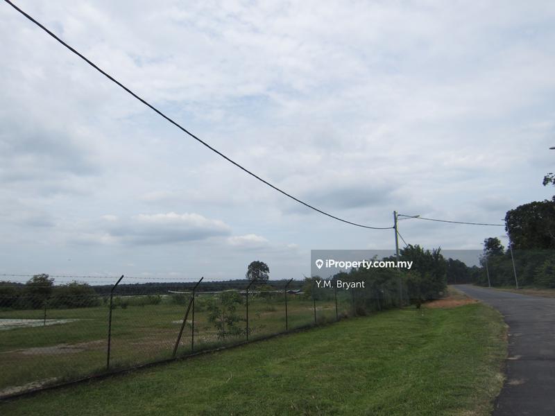 Tanah Pertanian untuk Dijual di Ayer Kuning, Negeri Sembilan oleh Bryant Be - iProperty.com.my