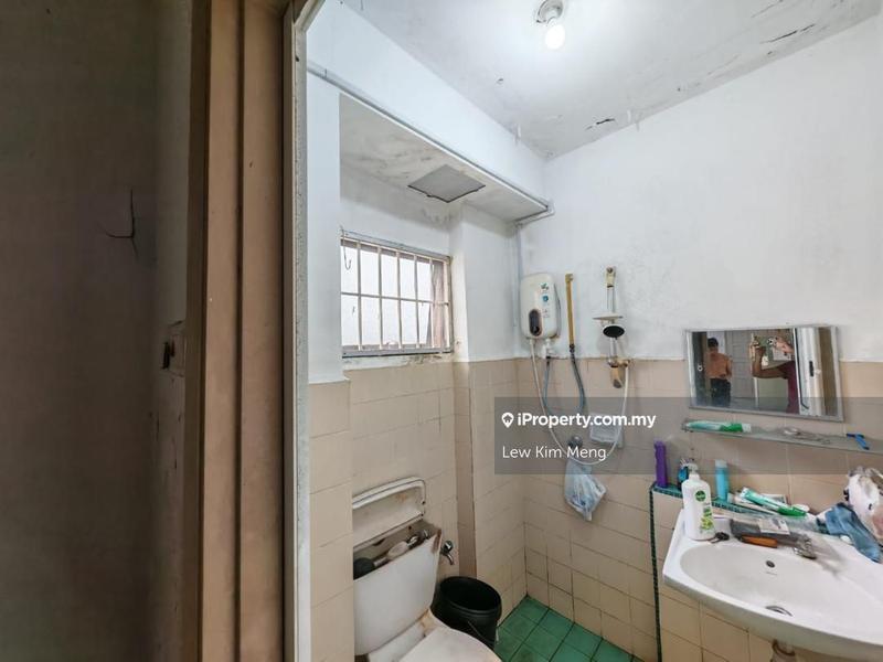 Apartment for Sale in Aman Puri Apartment by Lew Kim Meng - iProperty.com.my