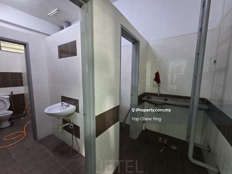 Kilang Berkembar untuk Disewa di Klang, Selangor oleh Yap Chew Ying - Bathroom - iProperty.com.my