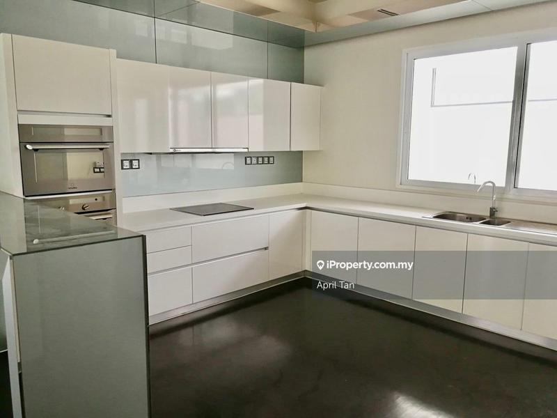 Rumah Berangkai 4 Tingkat untuk Dijual di East Residences, KLGCC, Bukit Kiara oleh April Tan - iProperty.com.my