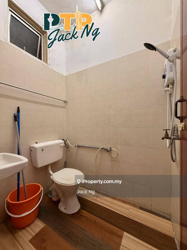 Townhouse for Rent in Pangsapuri Mawar Indah, Butterworth by Jack Ng - Bathroom - iProperty.com.my