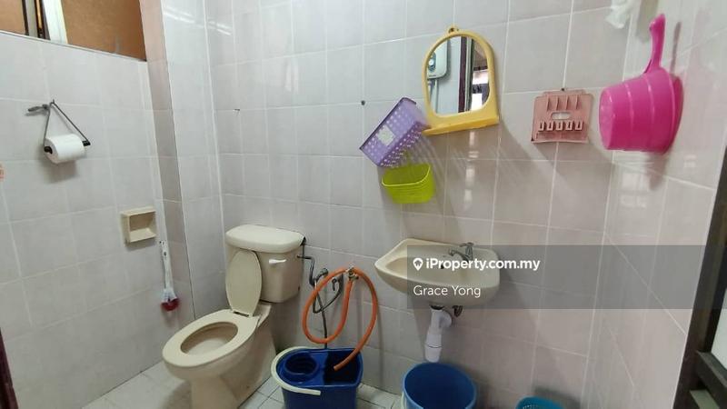 For Rent - Desa Gembira