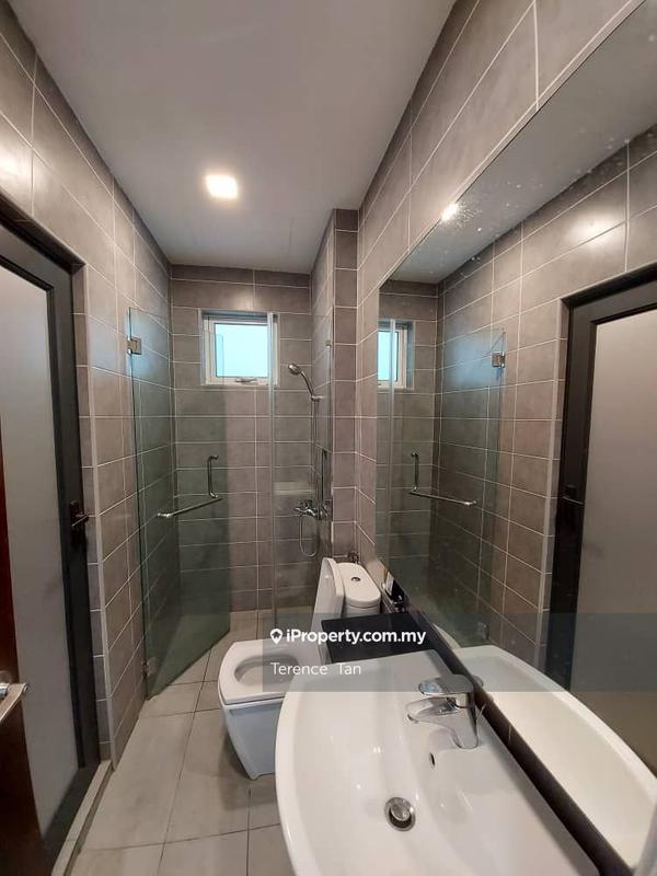 Service Residence for Sale in Paragon Residences @ Straits View by Terence Tan - iProperty.com.my