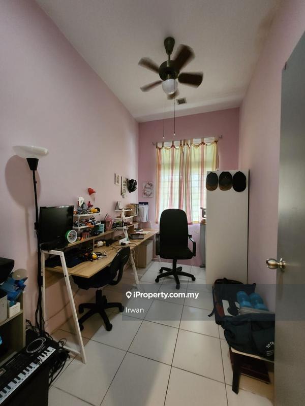 Rumah Berkembar untuk Dijual di Bandar Saujana Putra, Tanjong Duabelas oleh Irwan Affandi - iProperty.com.my