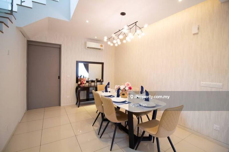 Kediaman Servis untuk Dijual di Tropical Villa oleh Ryan Tan - iProperty.com.my