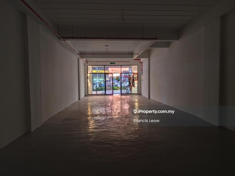 Kedai untuk Disewa di Bandar Country Homes, Rawang oleh Francis Leow - iProperty.com.my