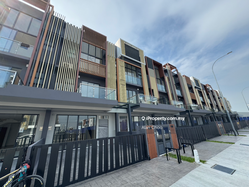 3-storey Terraced House untuk Dijual di BANDAR PUCHONG JAYA, Puchong oleh Alan Choo - iProperty.com.my