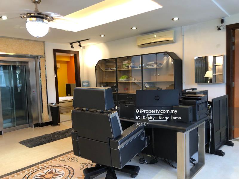 Bungalow House for Sale in Subang Heights, Subang Jaya by Joe ER - iProperty.com.my