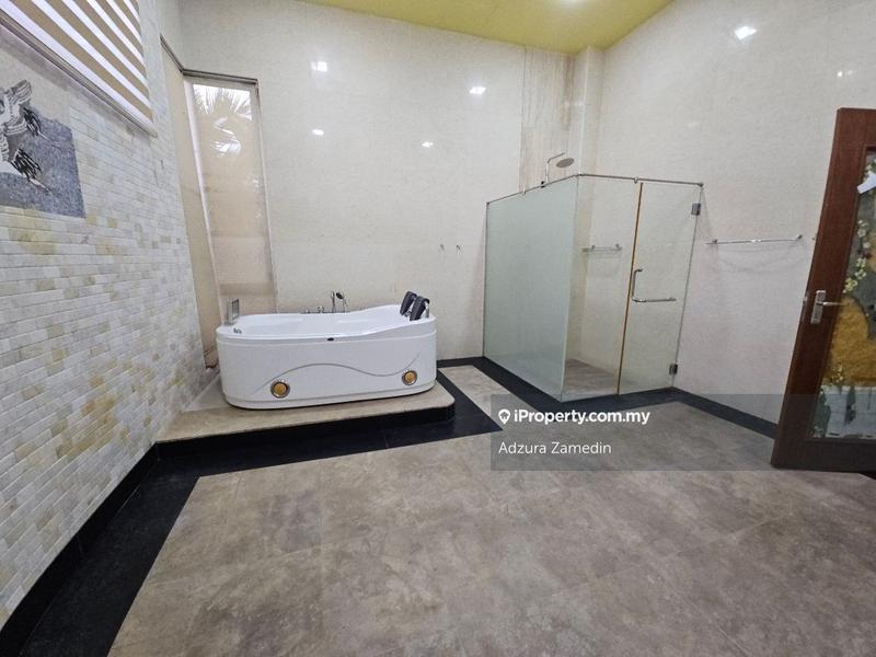 Bungalow House for Sale in Country Heights, Kajang by Adzura Zamedin - iProperty.com.my