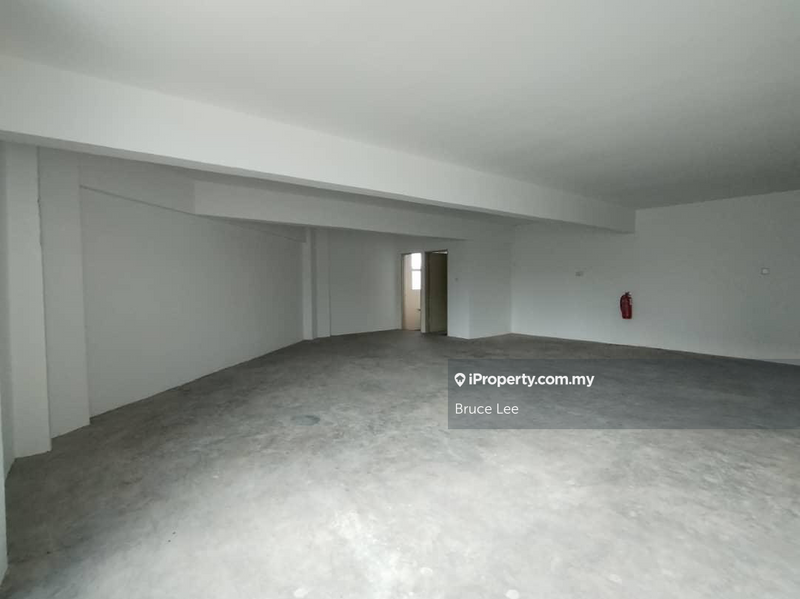 For Rent - For Rent 3 Storey shoplot corner lot Jalan Pegawai Alor Setar